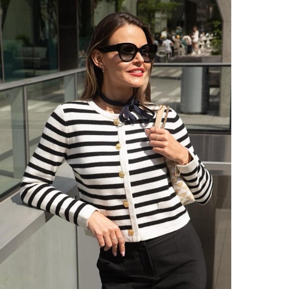 Goelia Button Up Woolen Striped Cardigan size M